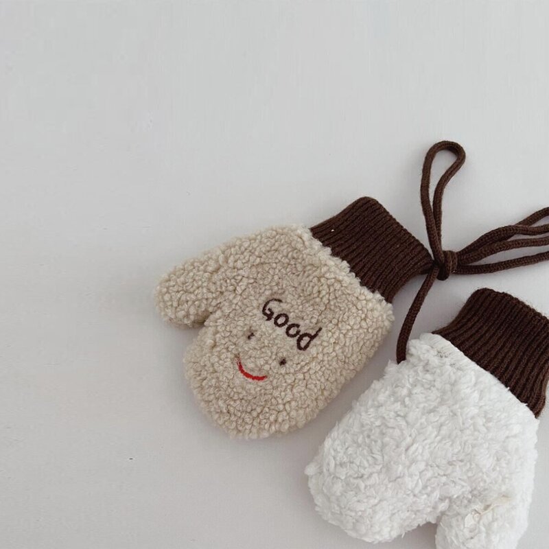 Мягкие и приятные для кожи детские перчатки в Корейском стиле ветрозащитные дышащие Мультяшные улыбки кашемировые перчатки Плюшевые Теплые