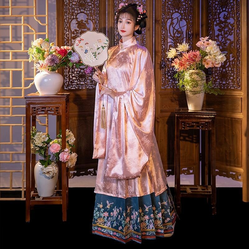 سترة نسائية طويلة بياقة قائمة من Huan Zhaoming ، زي هان النسائي ، فستان يومي جديد