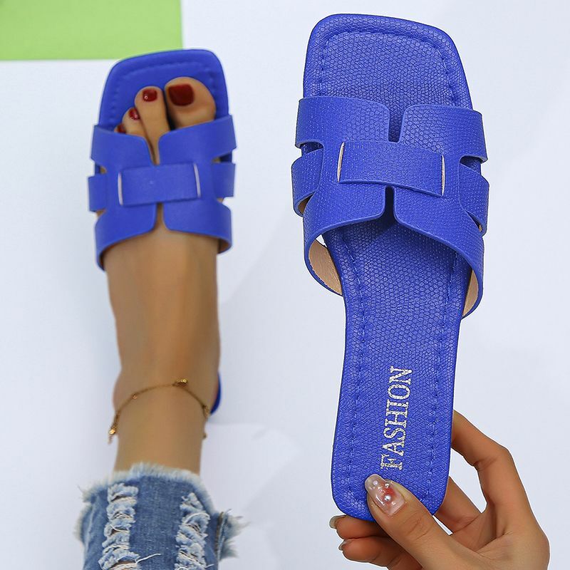 Sandal musim panas wanita sandal jepit pantai luar ruangan mewah datar sandal wanita tren merek desain sepatu meluncur wanita 2024 ukuran besar 43