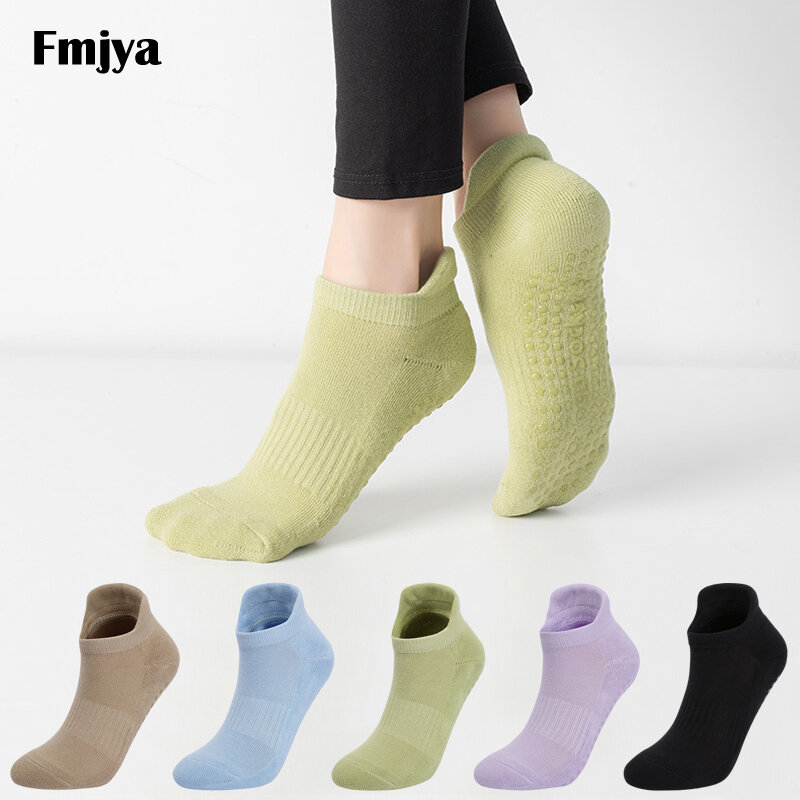 Women Yoga Socks with Grip Combed Cotton Thickened Non-Slip Sports Ballet Pilates Barre Dance School Gym Floor Socks