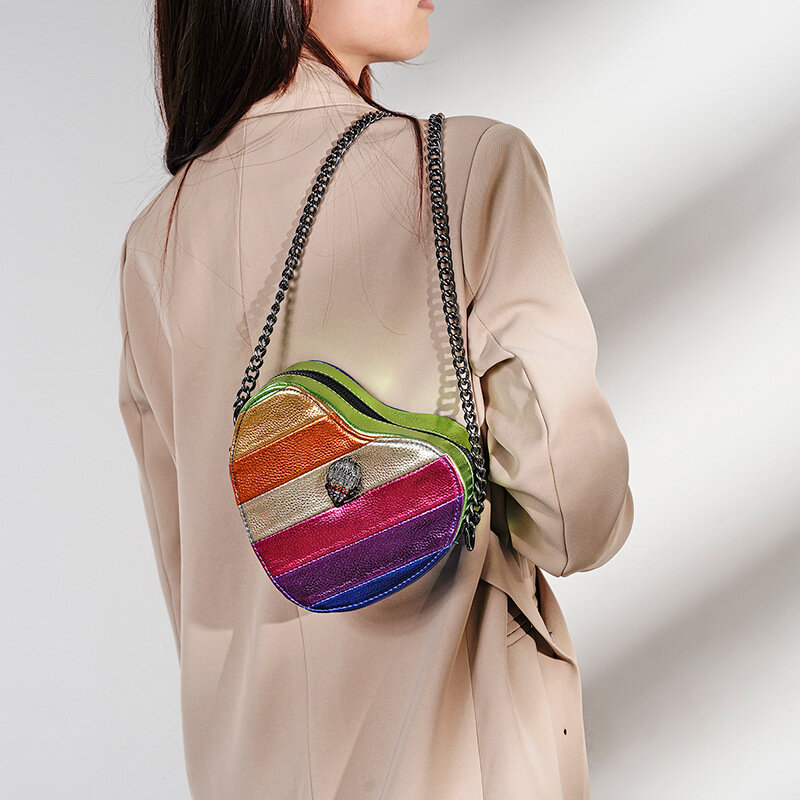 Wuxiate กระเป๋าโท้ทแฟชั่น2024รูปหัวใจสีรุ้งกระเป๋าผู้หญิงสะพายพาดลำตัวสีสันสดใส PU กระเป๋าสะพายไหล่การเดินทางกลางแจ้งการออกแบบแฟชั่น