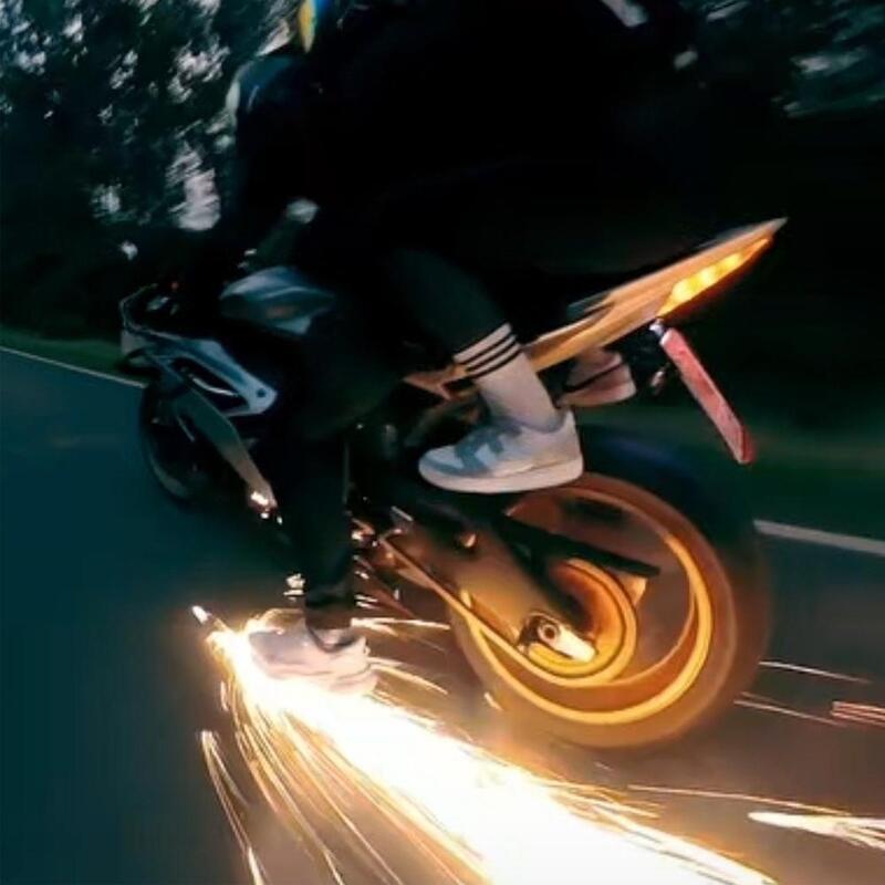 Bicicletta moto Sole effetto speciale dispositivo fiamma scintilla all'aperto ciclismo scintilla Skateboard attrito scintilla strumento di guida Accessorie