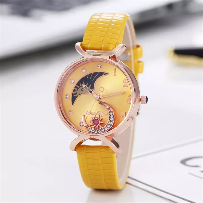 Jam tangan bulan elegan wanita, arloji Quartz dengan berlian kasual kulit kreatif Montre Femme