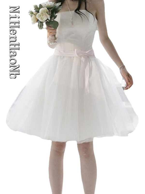 白いレースの短いウェディングドレス,新しい春のコレクション,背中の開いたプリンセスドレス