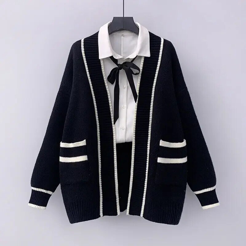 2024 primavera e autunno nuova versione coreana sciolto di media lunghezza tasca stile accademia moda maglione Cardigan cappotto lavorato a maglia da donna