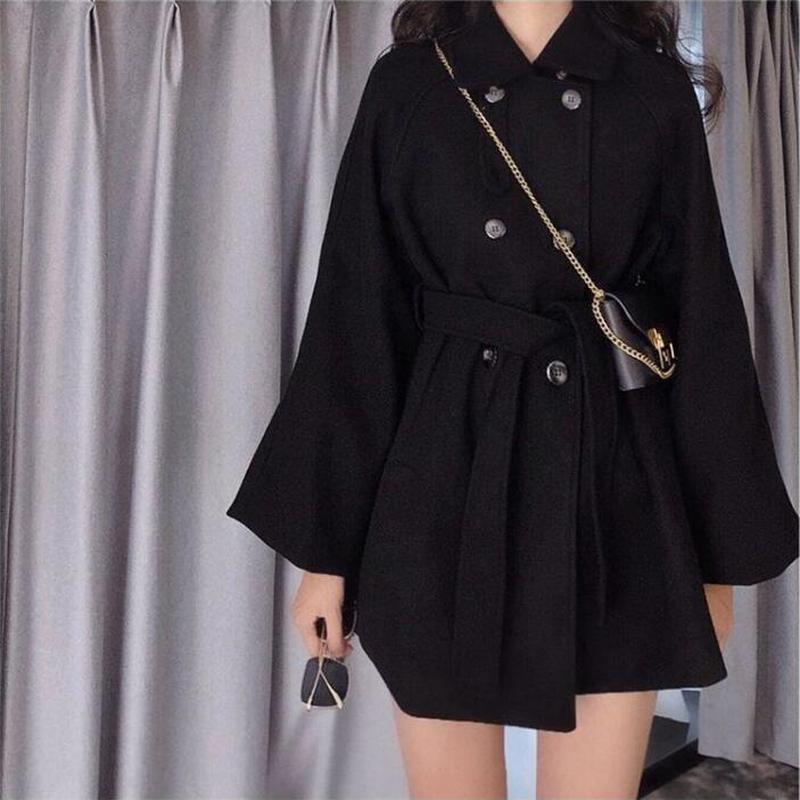 Mantel campuran wol ikat pinggang hitam ramping berkancing dua baris, pakaian luar elegan hangat kerah lipat untuk wanita