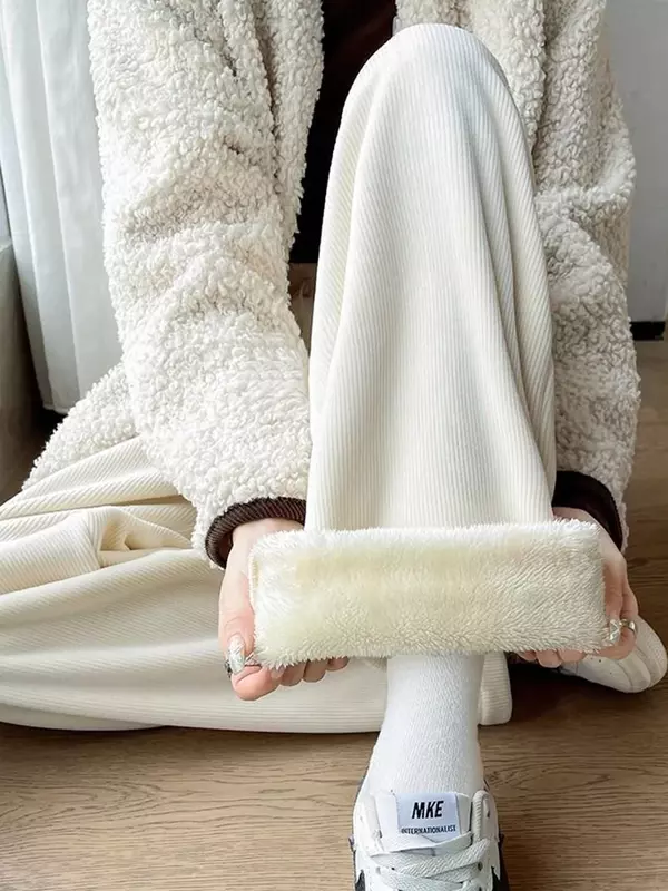 Winter Warm Thicken Lambwool Fluff Wide Leg Pants Women Korean Fashion Casual Snow Wear Pantalone Baggy Plush Fleece Spodnie New