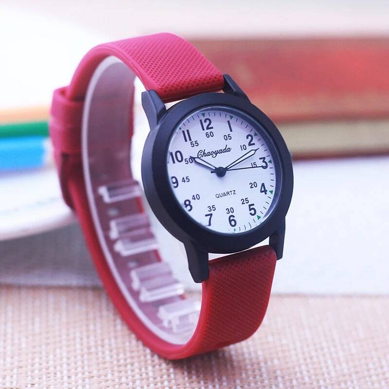 Chaoyada 남녀공용 스포츠 실리콘 스트랩 쿼츠 시계, 중학생 선물 시계, 6 가지 색상, 패션
