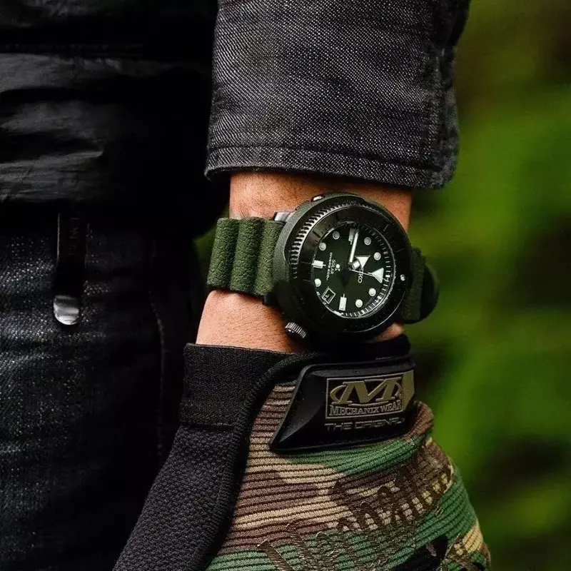 SEIKO-reloj deportivo con correa de silicona para hombre, pulsera deportiva informal con esfera verde de 200M, a la moda, SNE537