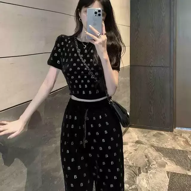 Velvet Two-piece Set with Foreign Style Heavy Industry Hot Diamond Short Sleeved Top and Casual Pants Set Letter Design Sense