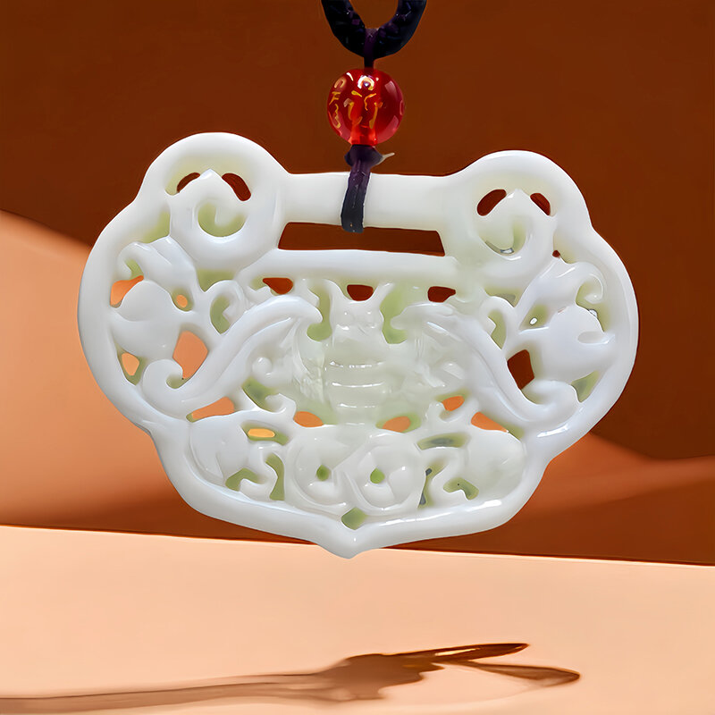 White Natural Real Jade Bat Pendant Necklace Carved Jewelry Designer Vintage Amulet Gift Luxury Gemstones Stone Fashion