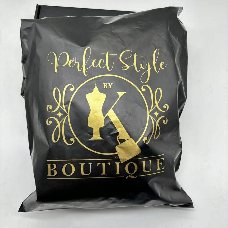 Biologisch abbaubare benutzer definierte Gold Metallic Logo mattschwarz Poly Versand Mailer für Kleidung Verpackung Versandt asche
