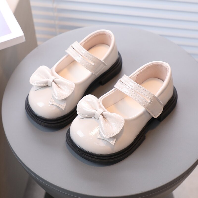 Children Fashionable Leather Shoes with Bowknot Cute Girls 2024 New Kids Versatile Wedding Party Dance Casual Shoes