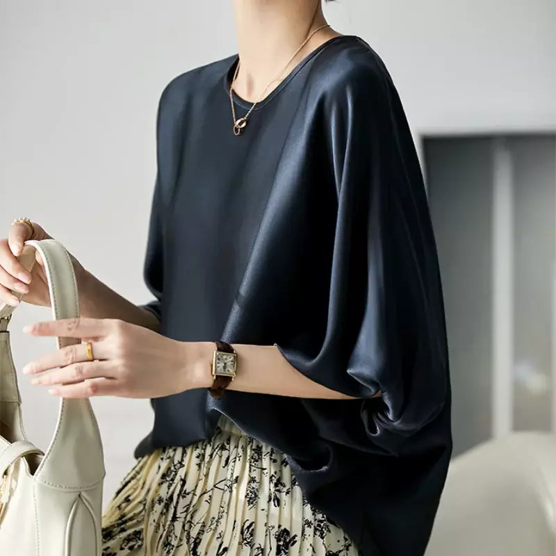 Elegante camisa de cetim de seda manga Batwing, moda coreana, o pescoço, senhora do escritório, tops monocromáticos, roupas soltas, verão, 27195