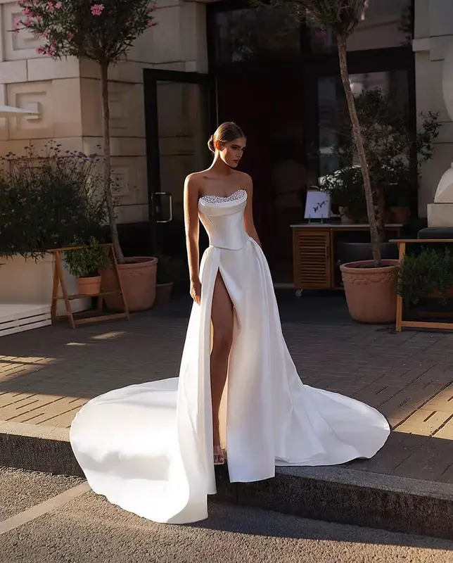 Gaun pengantin mutiara mewah elegan dengan belahan punggung terbuka seksi gaun pesta segaris tanpa tali gaun pengantin kancing belakang Vestido De Novia