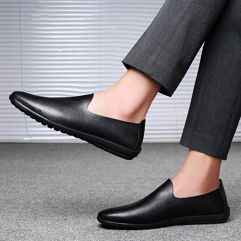 Men Loafers Spring autumn Casual Shoes Men Breathable Leather Loafers Trend Lazy Loafers Slip on Italian Designer men Moccasins