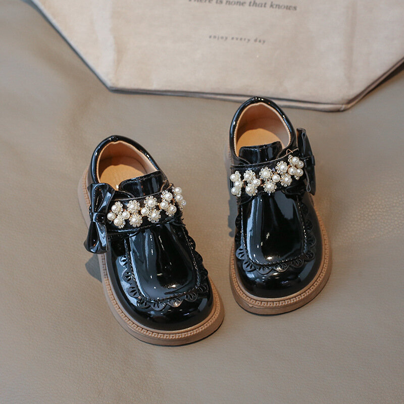 Sapato infantil de camada única de couro, sapato princesa de sola macia, bebê menina, pequeno, novo, primavera e outono, preto, 2022