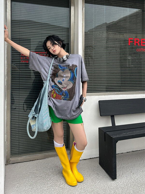 T-shirt de manga curta feminina estampada em desenho americano, pulôver solto, design de moda, versátil, primavera e verão