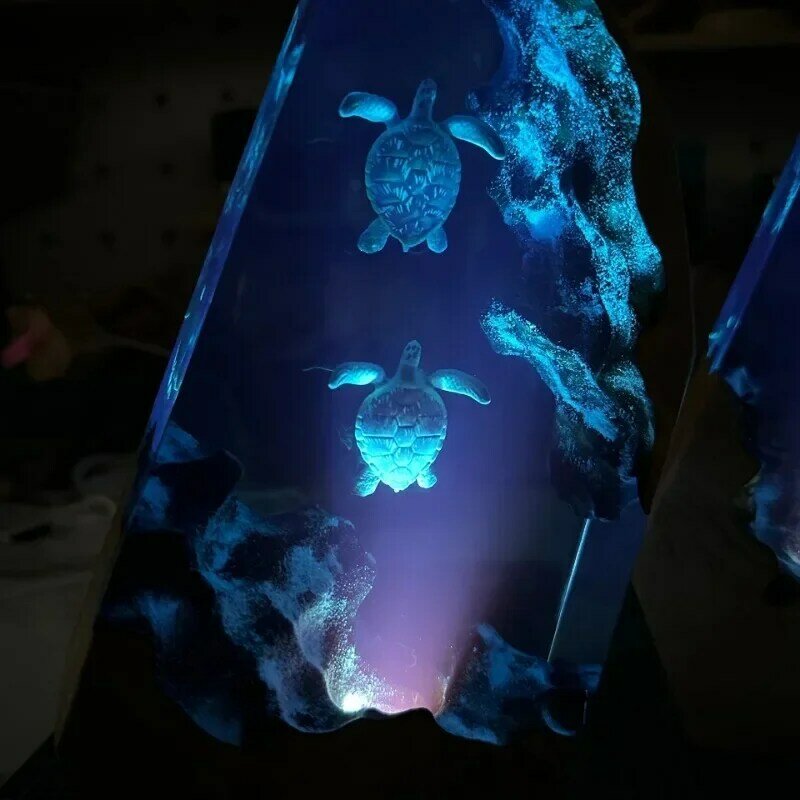 Luz de mesa de resina com carga USB, Arte criativa Decoração Lâmpada, Mergulho e Exploração, Organismo Mundial, Quente