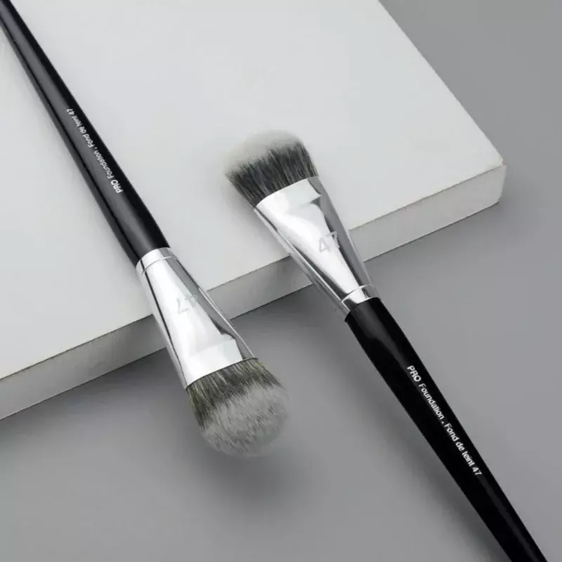 Professional Foundation Brush 47 Broom Head Liquid Foundation Shadow Repairing Brushes Women Face Base Makeup Beauty Tools