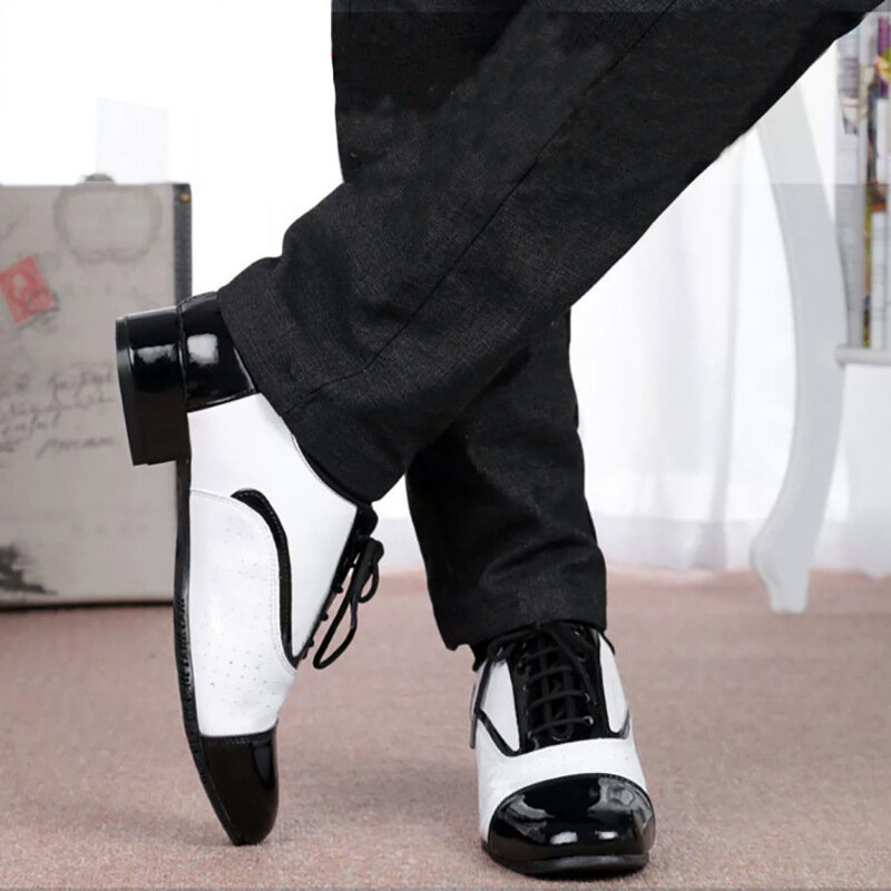 Sepatu dansa Internasional pria, sepatu dansa persegi adem sol lembut hitam & putih kulit