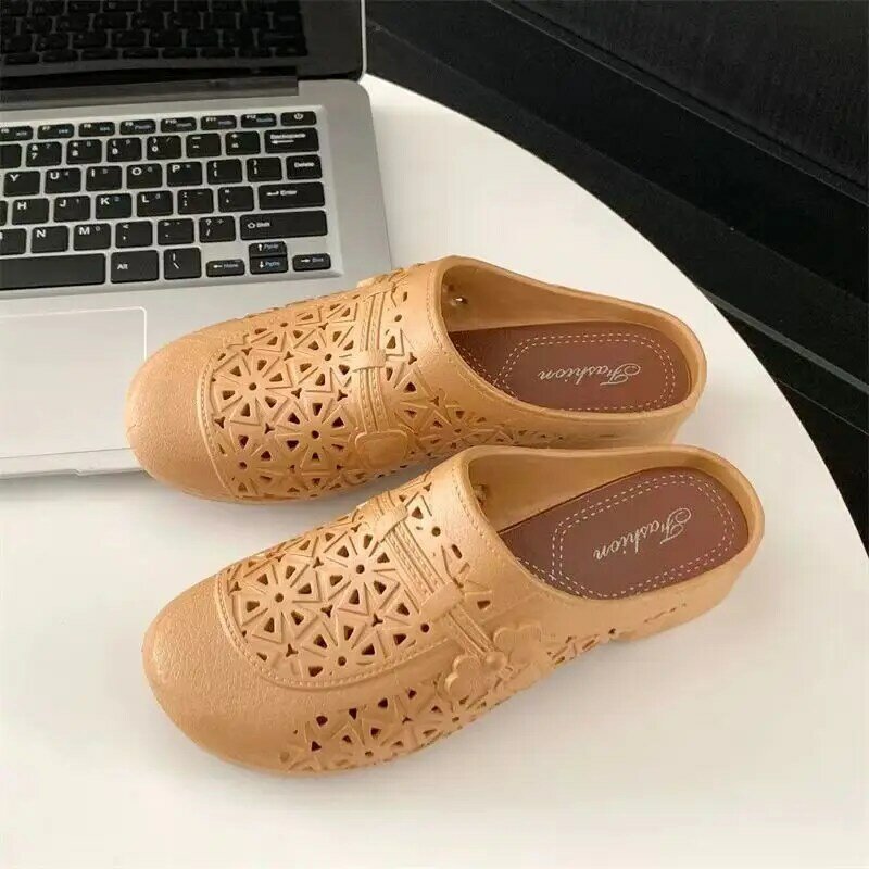 New Women's Summer Baotou Hollow Out Flat Sole Slipper Soft Sole Non Slip Breathable Mom's Slipper Free Shipping Outdoor Slipper