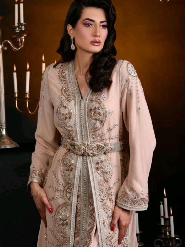 Luxury Sequins Beaded A-line Evening Dresses Moroccan Takshita V-neck With Belt Bridal Dress Kaftan Crystals Gown Robe De Mariée