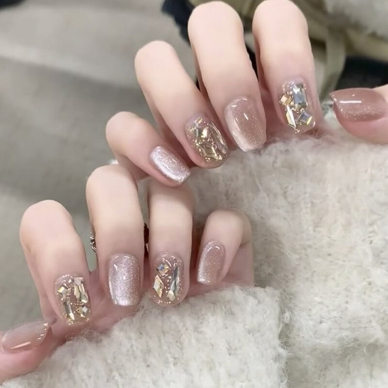Glitter Nude Pink Cat Eye Nail Art Wearable Solid Color Fake Nails Detachable Finished False Nails Press on Nails with Glue