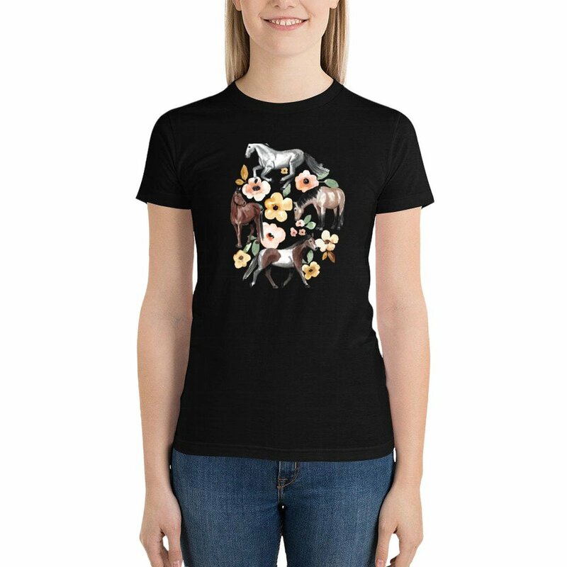 T-shirt floral d'interconnexion surdimensionné pour femme, chevaux avec fleurs jaunes et roses, décor de cheval, chemise scopique