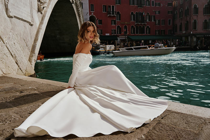 Vestido de casamento linha A feminino, decote de barco, manga comprida, botões encantadores, praia deslumbrante, customizar para medir, 2024