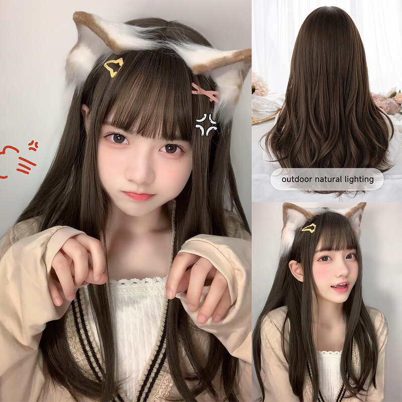 Wig sintetis Lolita coklat keren 24 inci dengan poni Wig rambut berombak panjang alami untuk penggunaan sehari-hari wanita pesta Cosplay tahan panas