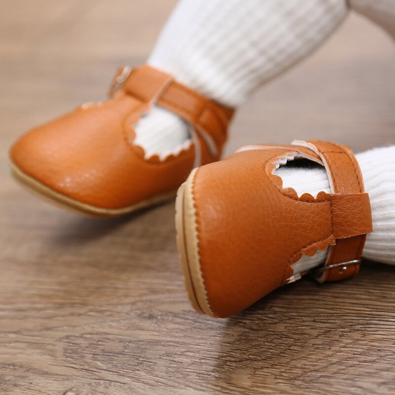 Zapatos antideslizantes con suela de goma para bebé recién nacido, calzado clásico de cuero para primeros pasos, informal, para primavera y otoño