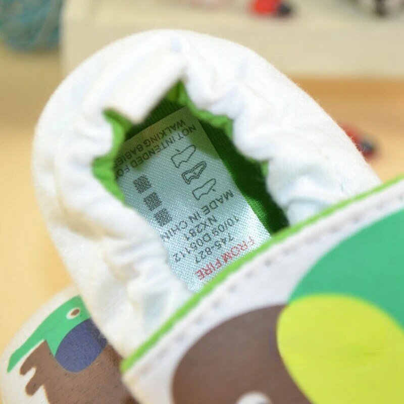 Sapatos de bebê macio bebe sapatos de couro recém-nascidos para bebês meninos meninas infantil da criança chinelos primeiros caminhantes tênis meninos deslizamento