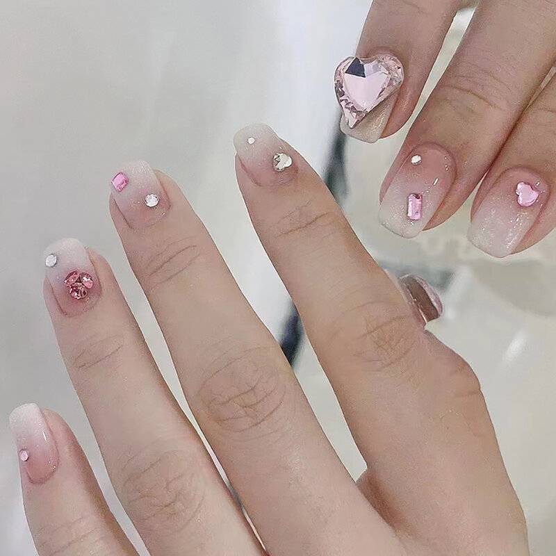 Faux ongles en résine longue durée pour salon de manucure, biscuits coeur blanc et rose, décoration rapide des mains, Nail Art
