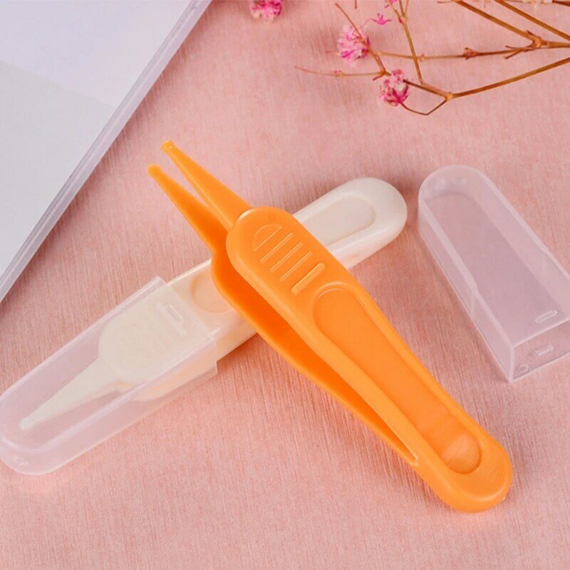 Baby Nasal Tweezer Baby Nose Cleaning Tweezer Round for Head Baby Nose Booger Picker Ear Cleaner Clip Tool Ear Wax Remover for