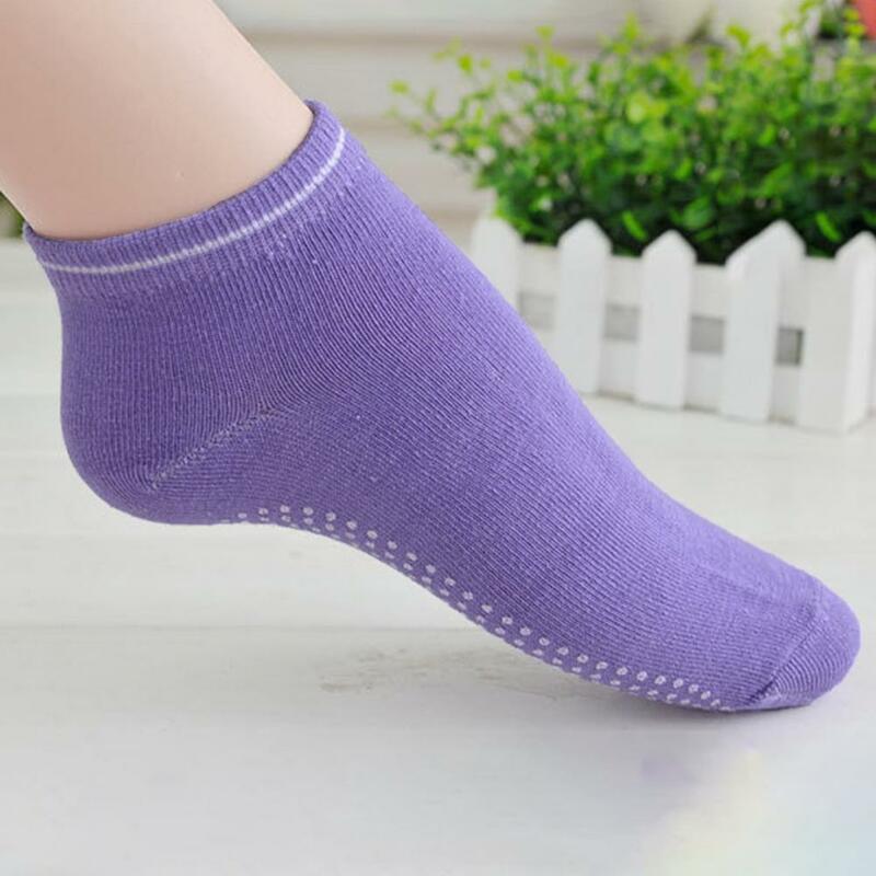 Sports Socks Women Yoga Ankle Socks Elastic 3D PVC Particle Cotton Sportswear Yoga Toe Socks Home