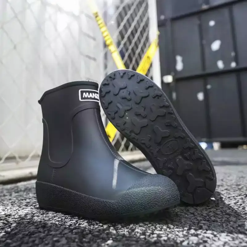 Moda ao ar livre botas de chuva unisex sapatos de chuva masculino 2022 novo deslizamento em sapatos de trabalho à prova dwaterproof água botas de pesca