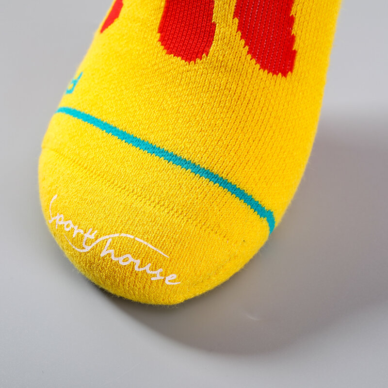Носки-Носки спортивные средней длины с принтом в виде пламени
