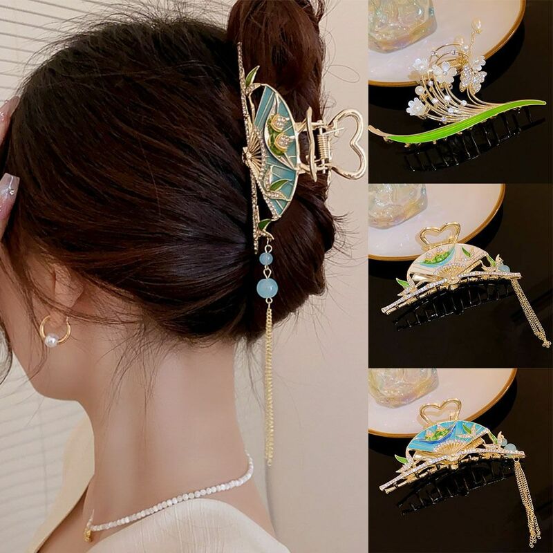 Stile cinese strass Fan capelli artiglio perle nappa gocciolante olio Hanfu accessori per capelli geometria copricapo Retro Shark Clip