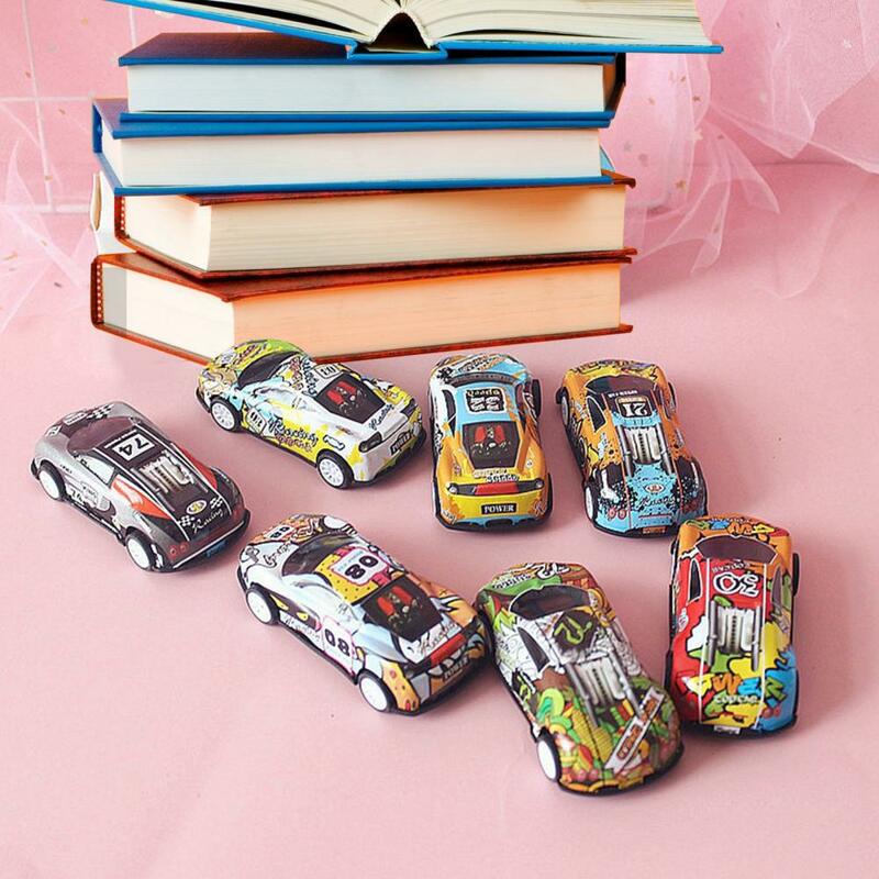 Realistico squisito bambini modello di auto da corsa in metallo decorazione del Desktop tirare indietro giocattolo vari stili regalo di compleanno