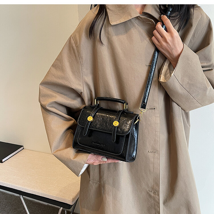 Borse a tracolla piccole retrò per donna borsa a tracolla 2023 Vintage Fashion Winter PU Leather Flap borse e portamonete Vintage