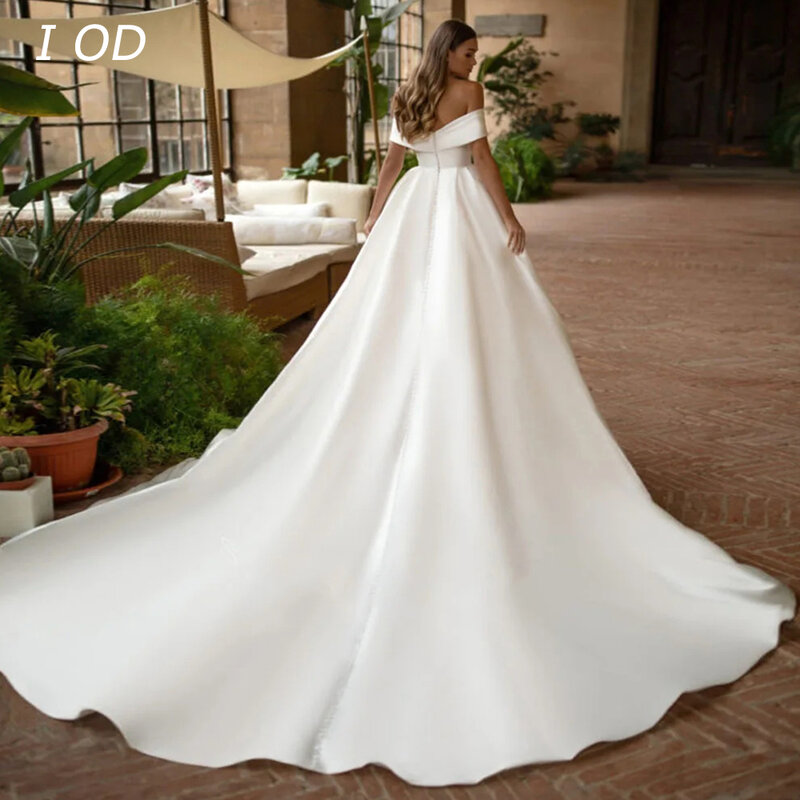 Vestido de casamento feminino minimalista com gola de ombro, saia grande, bainha, esfregando chão, cartão