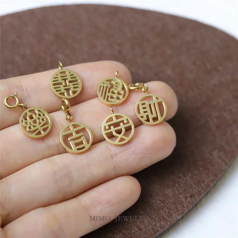 Titane acier plaqué or 18 carats pendentif caractère chinois rond Anle Xifu Caiji pendentif accessoires DIY M-183