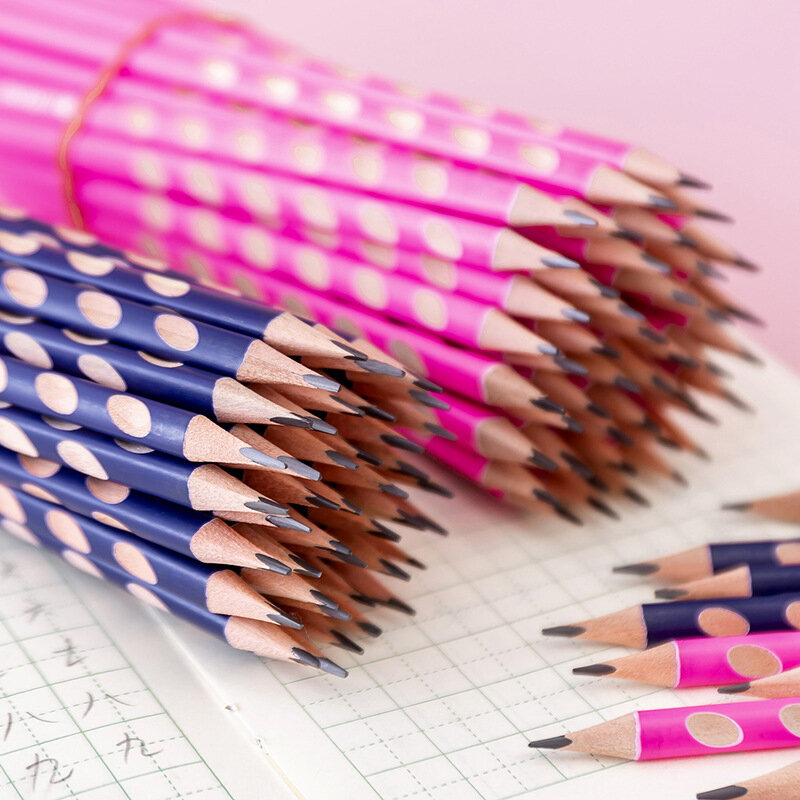 10 sztuk trójkąt drewniany ołówek HB Graffiti grafitowy ołówek prawidłowe pisanie postawy ołówki dla dzieci szkolne artykuły piśmienne