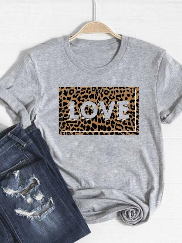 Camiseta gráfica de manga curta estampada leopardo feminina, roupa básica, tendência do coração do amor, top bonito de verão, roupas, moda