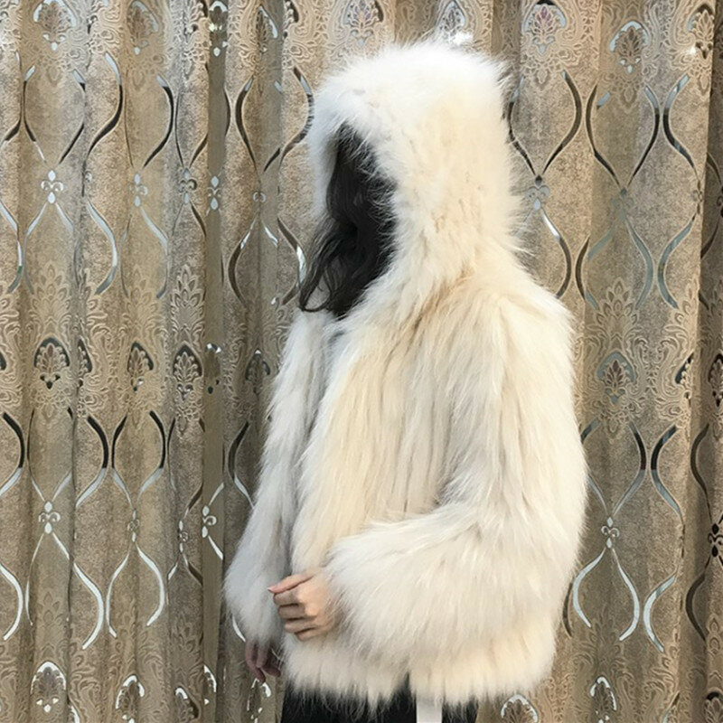 女性のためのイミテーションレザーの毛皮のコート,新しい冬の2022,フード付きコート,短いファッション,若い毛皮のコート