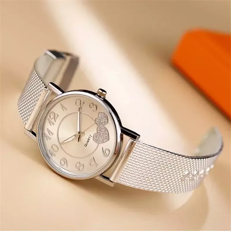 นาฬิกาวินเทจผู้หญิงสีเงินสีทองตาข่ายรักหัวใจนาฬิกาข้อมือแฟชั่นลำลองของผู้หญิงนาฬิกาควอตซ์