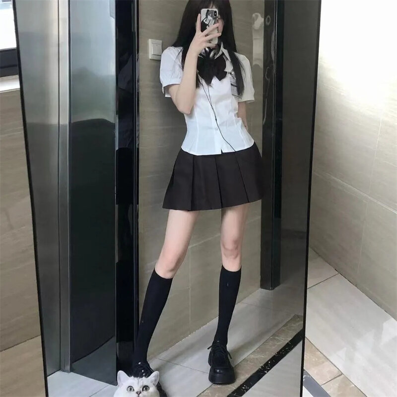 Koreańska moda 2023 nowa wiosna/lato seksowna z krótkim rękawem dla dziewczyny styl Preppy Slim JK bandażowa koszula damska kokarda bluzka z wiązaniem na dekolcie Top