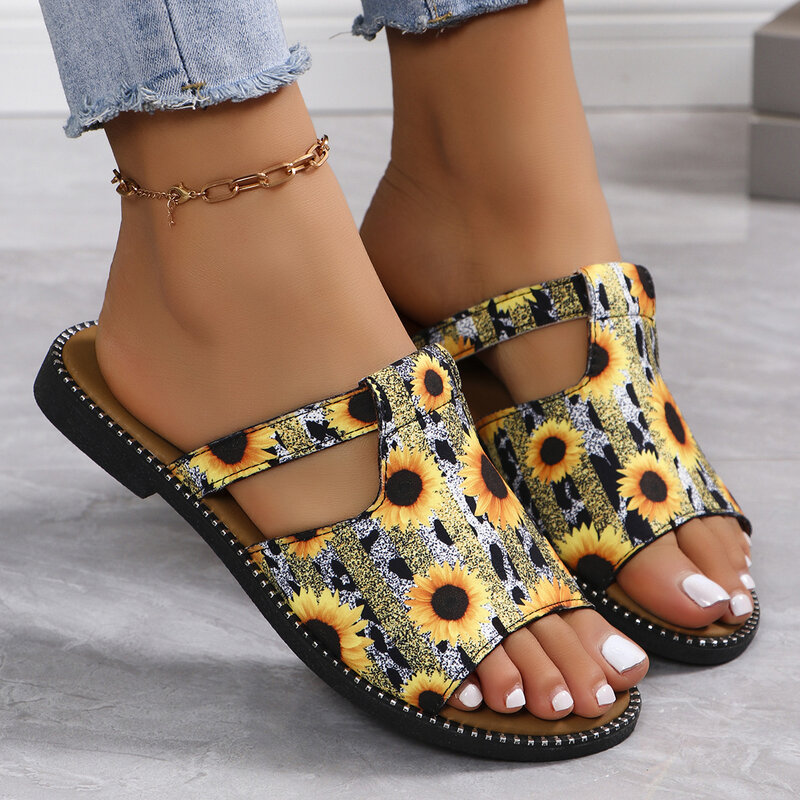 Scarpe basse bohémien per le donne estate nuova moda Clip Toe pantofole gladiatore femminile Plus Size Soft Beach Slides pantofole da donna