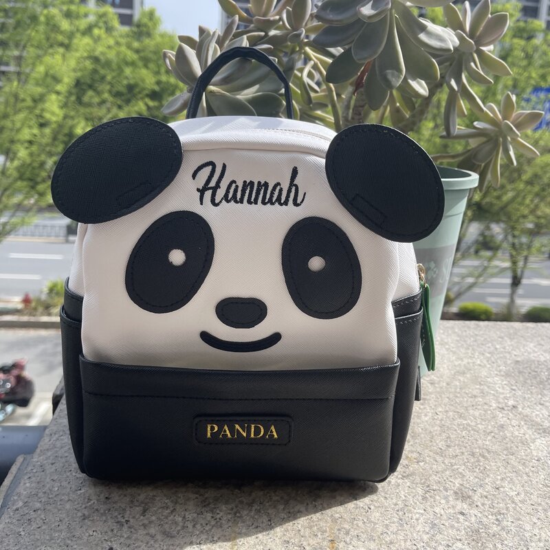 Maßge schneiderte Panda Rucksack Kindergarten Schult asche Cartoon Panda Tasche Name gestickte Kinder niedlichen Pu Mode Geschenk Tasche
